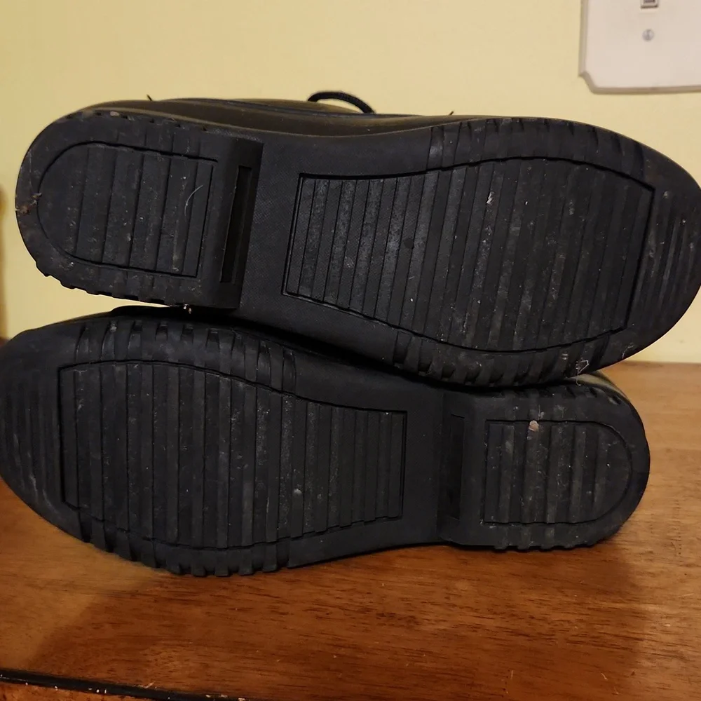 Men's Adventuridge Black Lace-Up Winter Boots Size 9